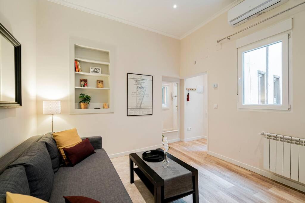 Victor Apartments Prado Madrid Eksteriør billede